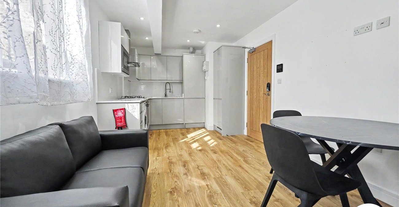 1 bedroom property to rent in Bromley | Robinson Jackson
