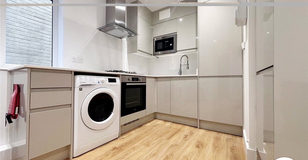 1 bedroom property to rent in Bromley | Robinson Jackson