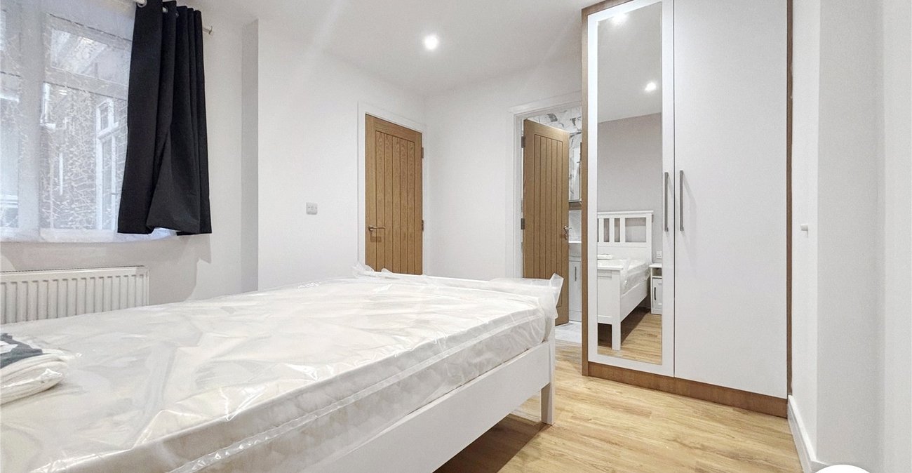 1 bedroom property to rent in Bromley | Robinson Jackson