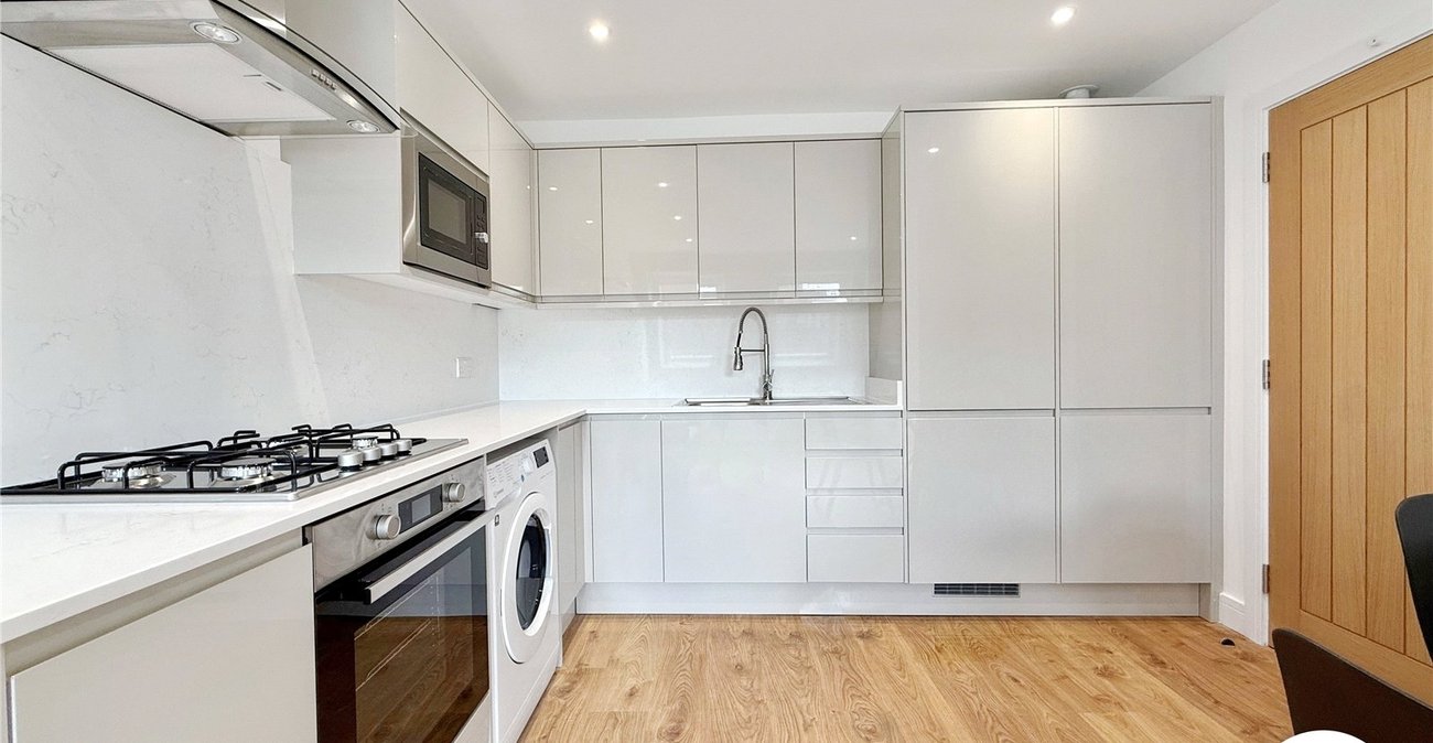 1 bedroom property to rent in Bromley | Robinson Jackson