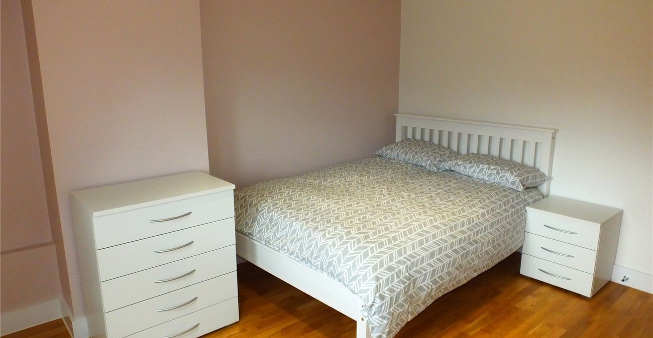 1 bedroom property to rent in Bromley | Robinson Jackson