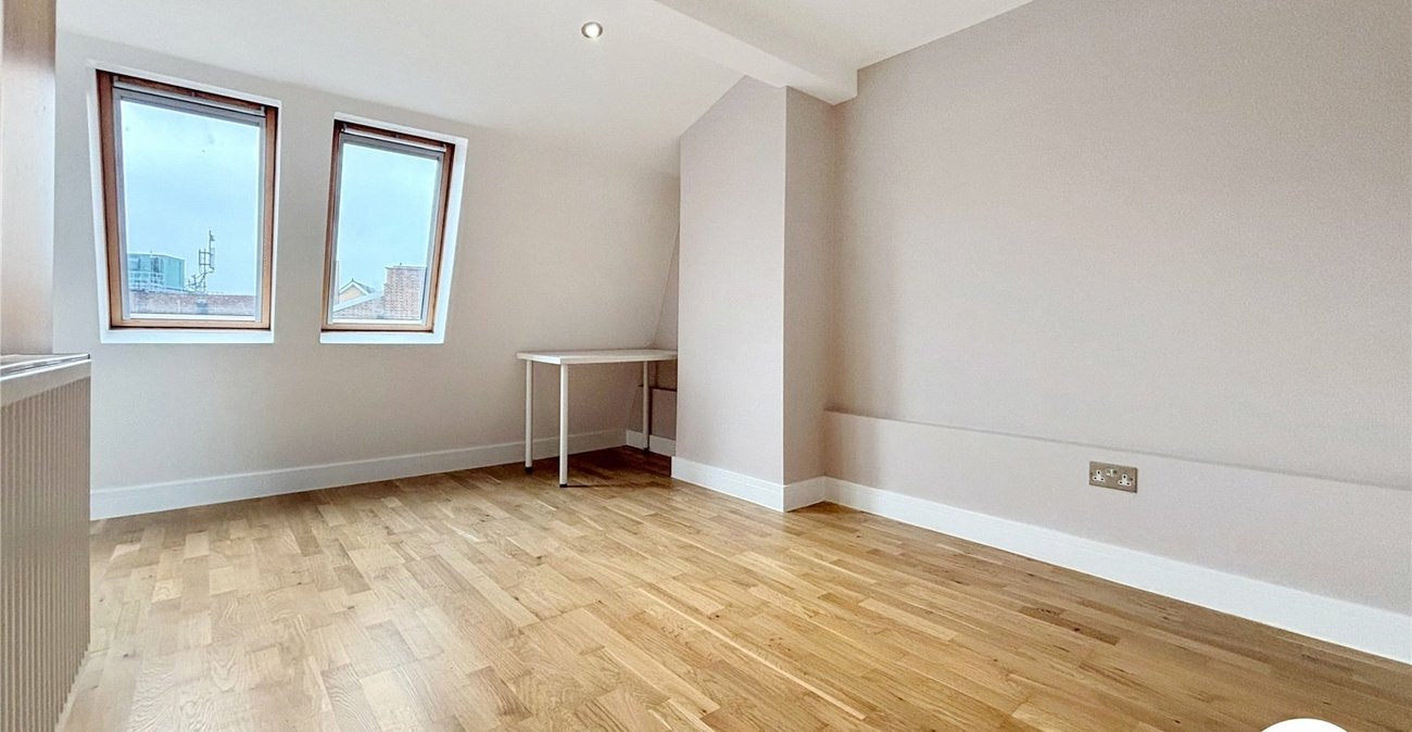 1 bedroom property to rent in Bromley | Robinson Jackson
