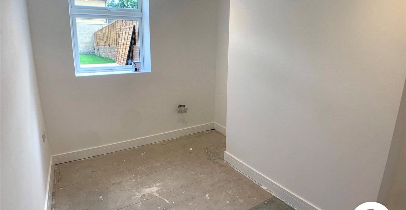 1 bedroom property to rent in Rochester | Robinson Michael & Jackson