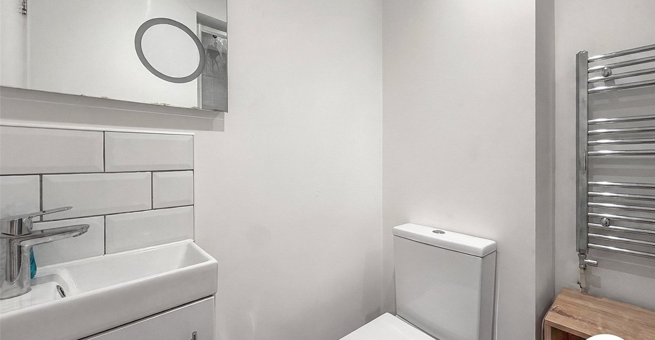 1 bedroom property to rent in Rochester | Robinson Michael & Jackson