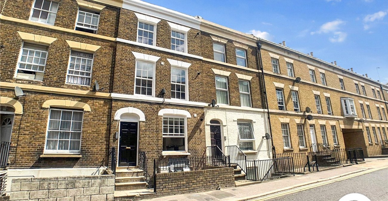 1 bedroom property to rent in Rochester | Robinson Michael & Jackson