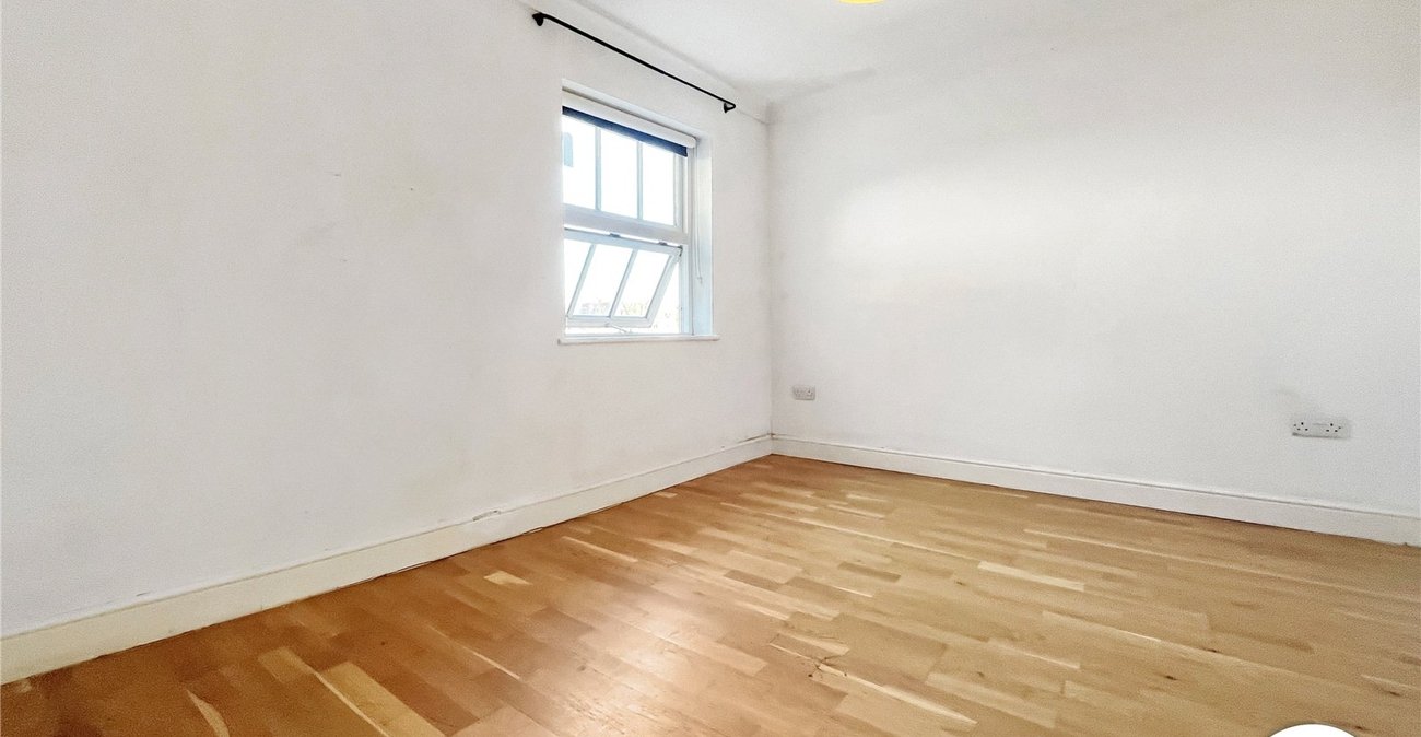 1 bedroom property to rent in Rochester | Robinson Michael & Jackson