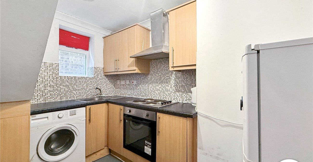 1 bedroom property to rent in Rochester | Robinson Michael & Jackson