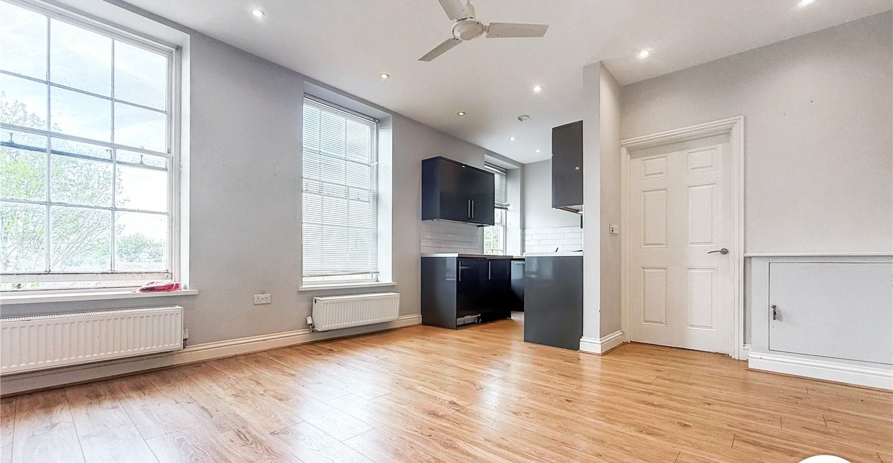 2 bedroom property to rent in Sittingbourne | Robinson Michael & Jackson