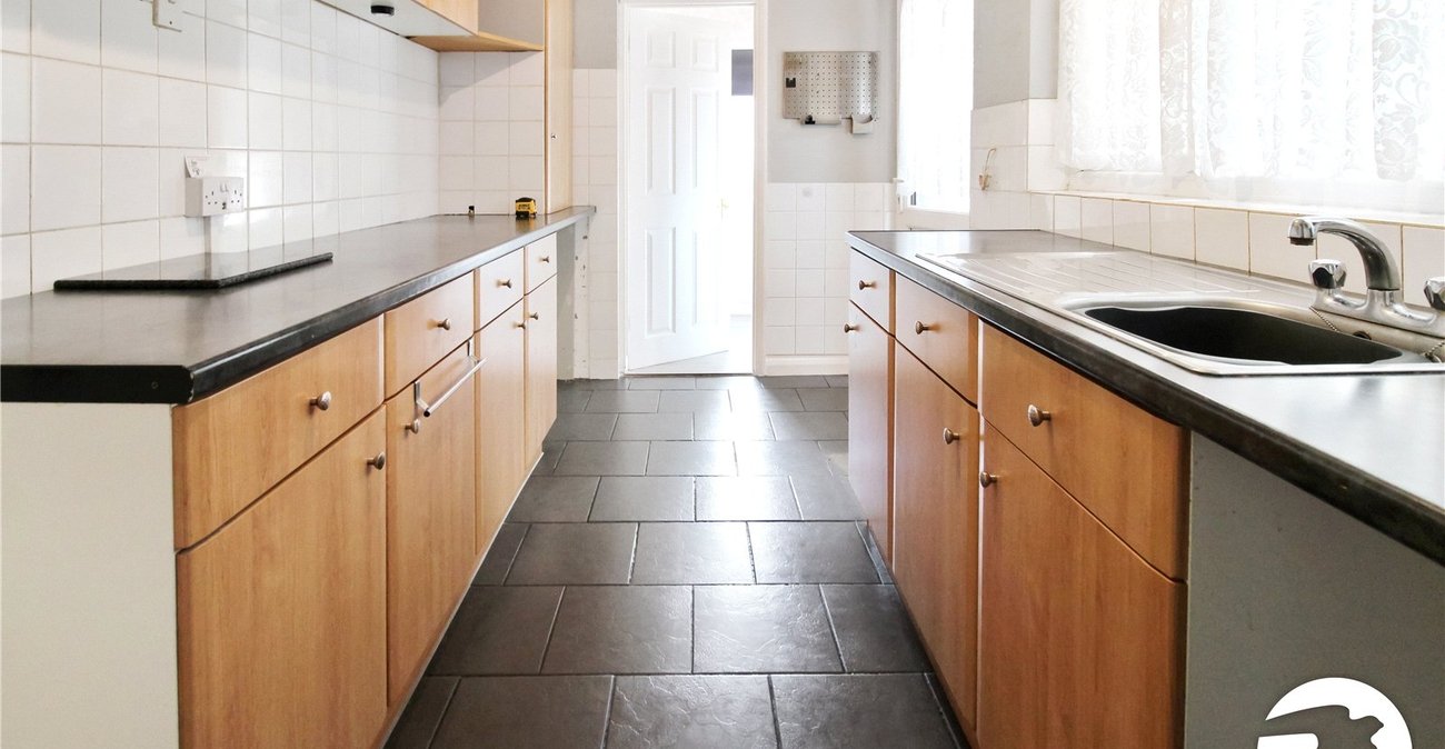 2 bedroom house to rent in Swanscombe | Robinson Michael & Jackson