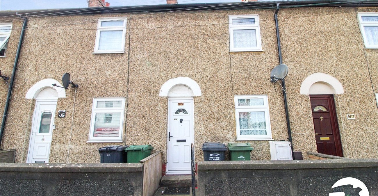 2 bedroom house to rent in Swanscombe | Robinson Michael & Jackson