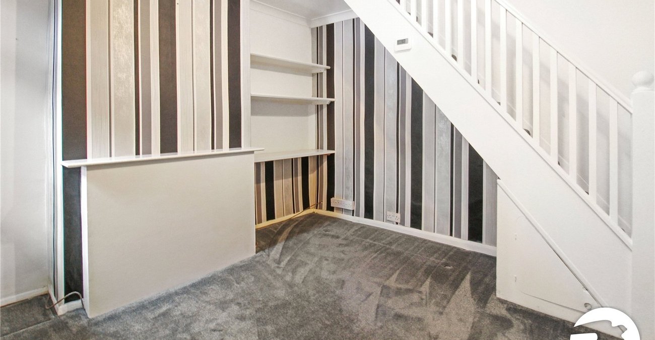 2 bedroom house to rent in Swanscombe | Robinson Michael & Jackson