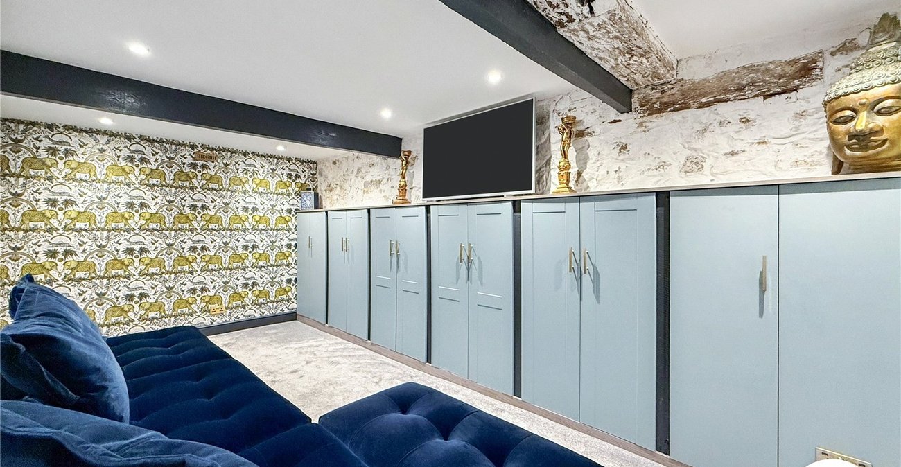 2 bedroom property to rent in West Malling | Robinson Michael & Jackson