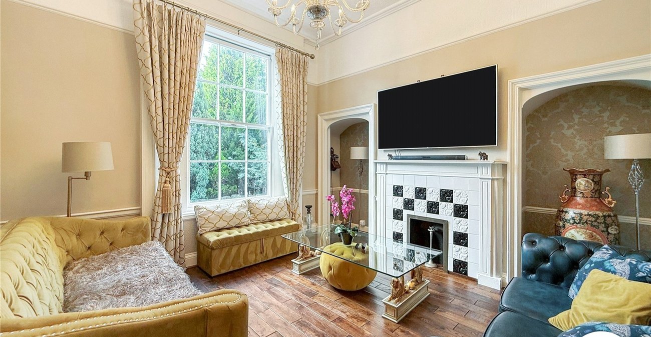 2 bedroom property to rent in West Malling | Robinson Michael & Jackson