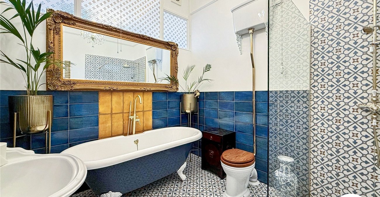 2 bedroom property to rent in West Malling | Robinson Michael & Jackson