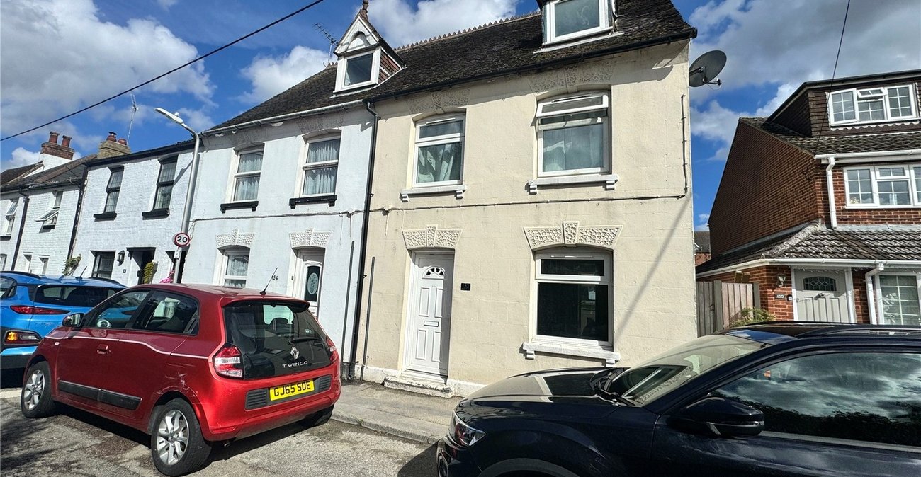 4 bedroom house to rent in Wouldham | Robinson Michael & Jackson