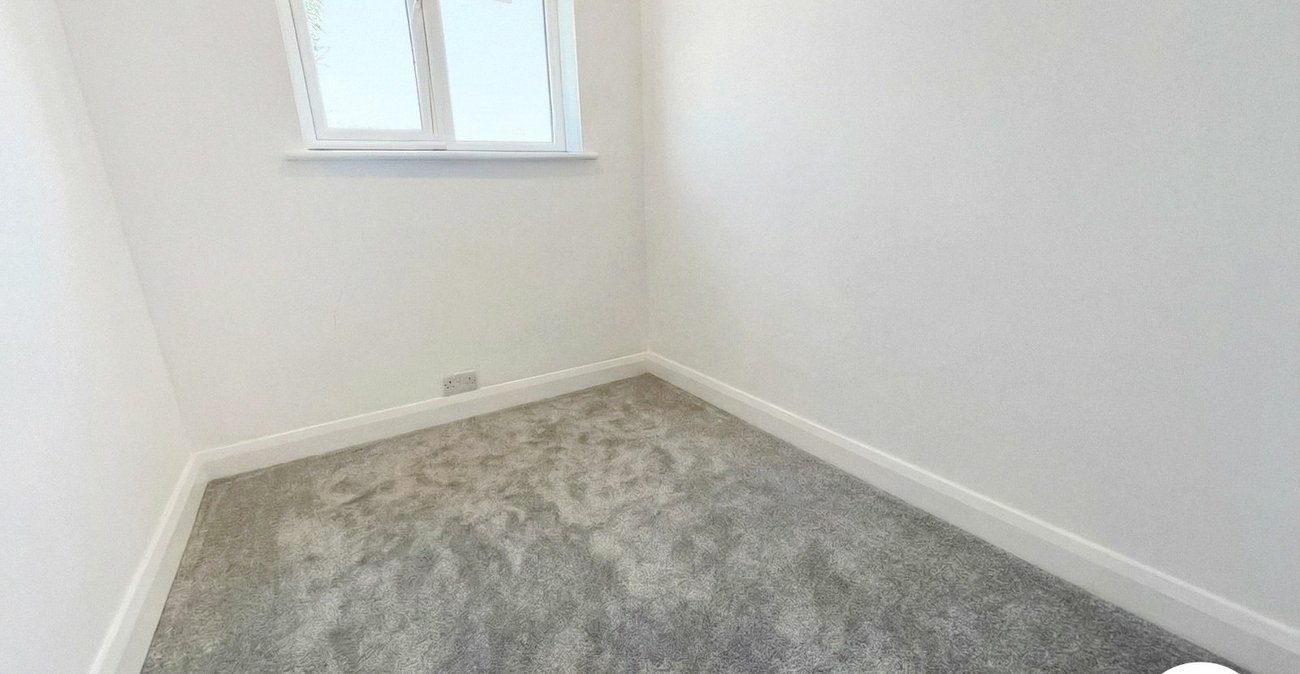 2 bedroom property to rent in Erith | Robinson Jackson