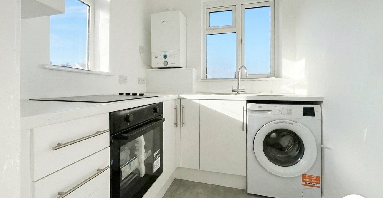 2 bedroom property to rent in Erith | Robinson Jackson