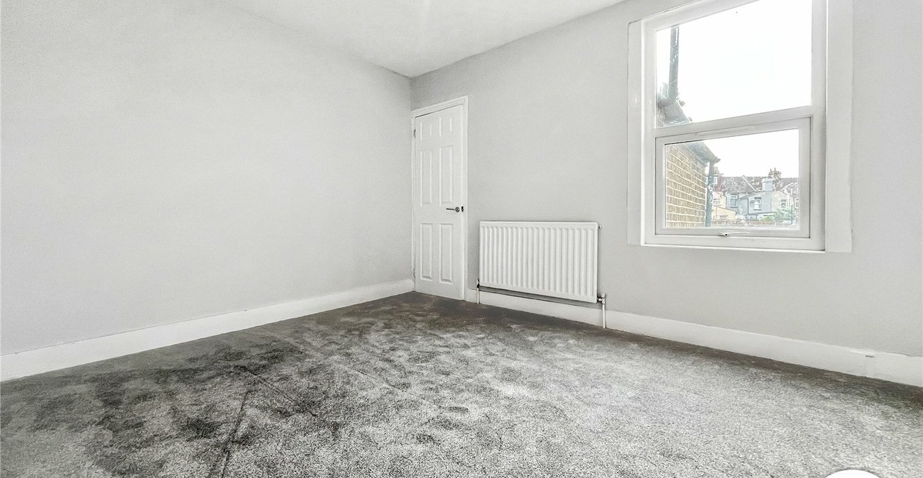 3 bedroom house to rent in Chatham | Robinson Michael & Jackson