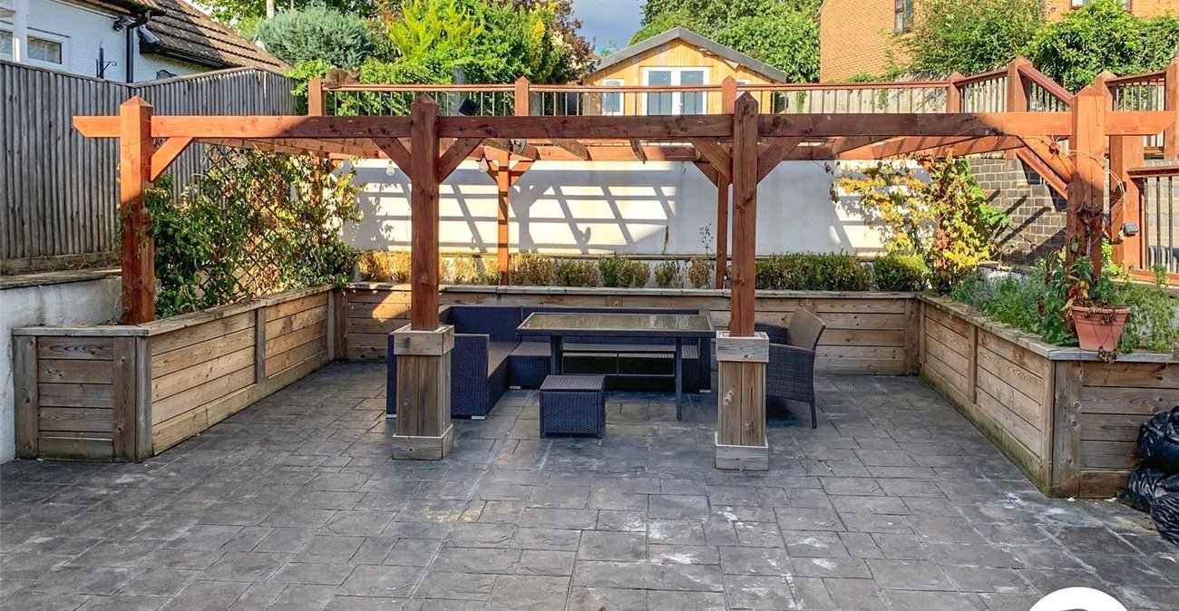 2 bedroom bungalow to rent in Dartford | Robinson Jackson