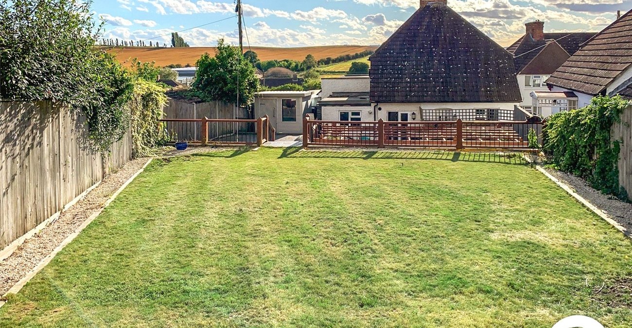 2 bedroom bungalow to rent in Dartford | Robinson Jackson