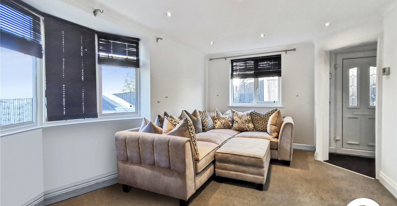 2 bedroom bungalow to rent in Dartford | Robinson Jackson