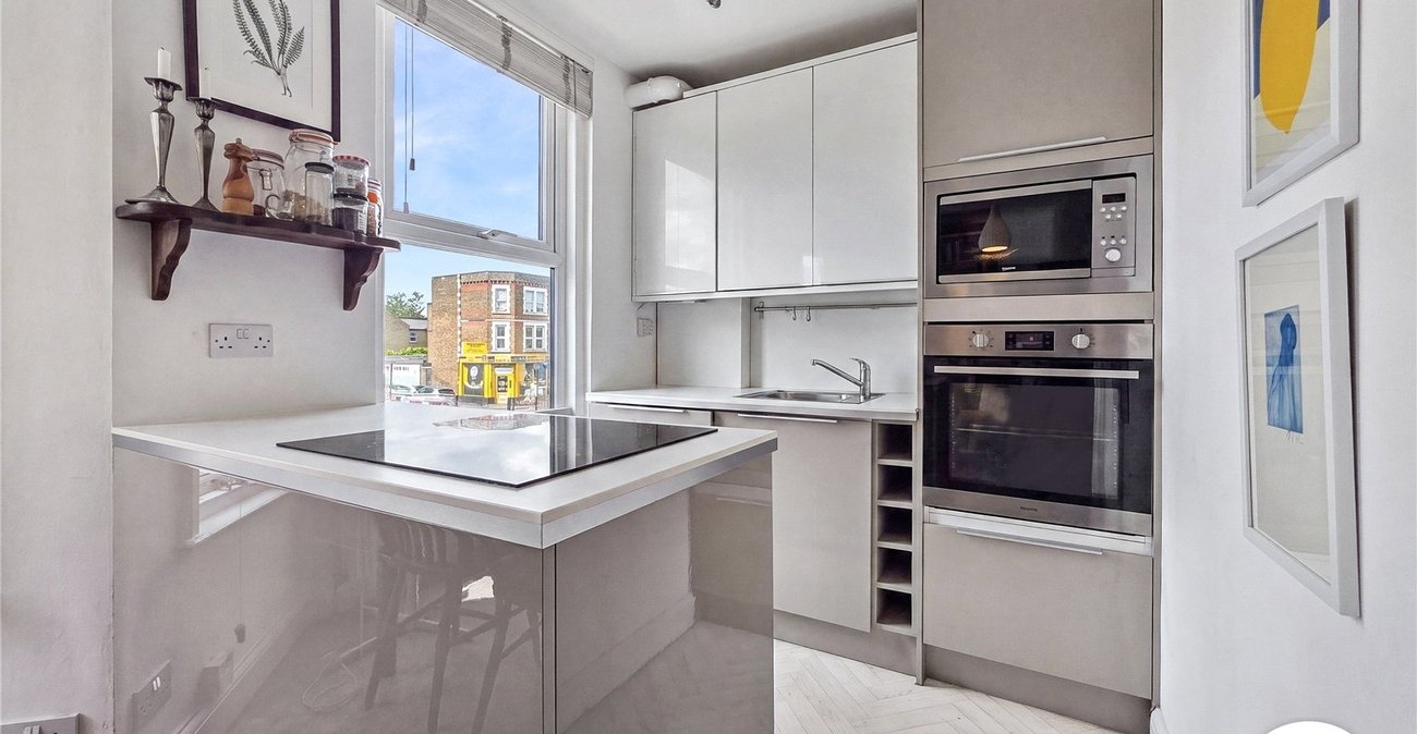 1 bedroom property to rent in London | Robinson Jackson
