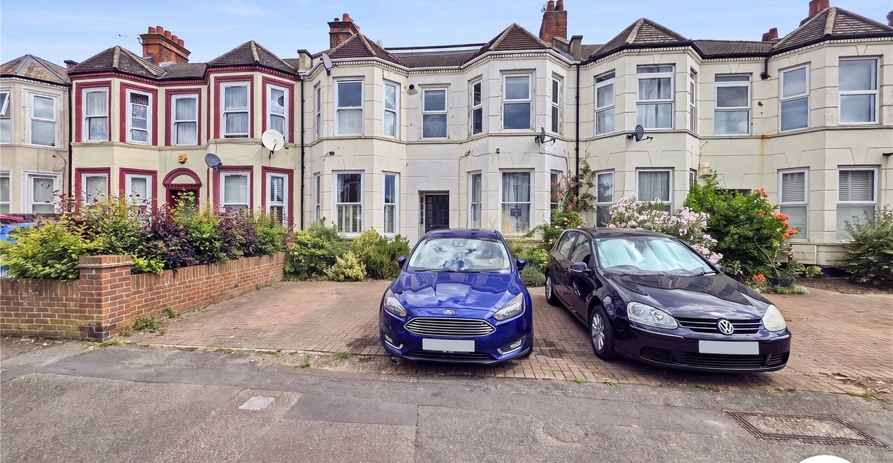 1 bedroom property to rent in London | Robinson Jackson