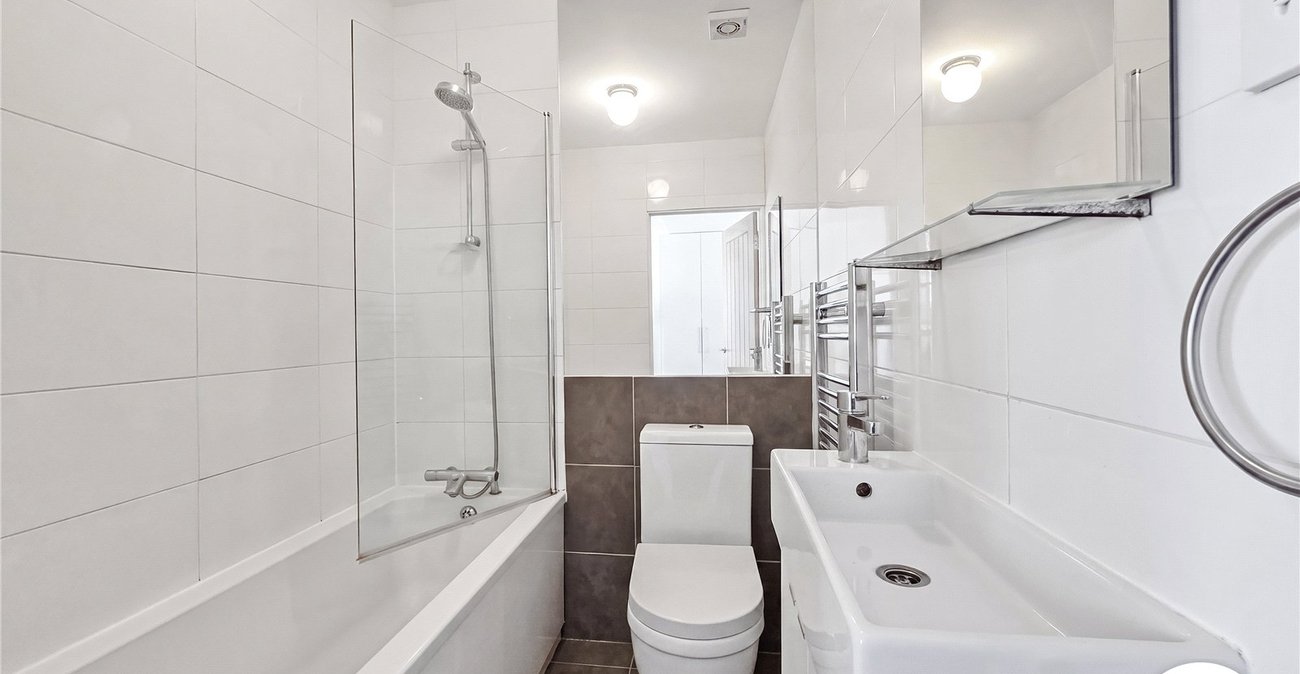 1 bedroom property to rent in London | Robinson Jackson