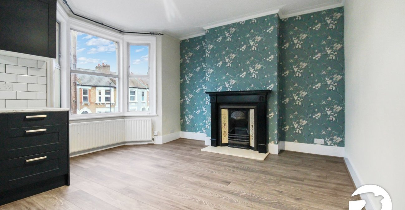 2 bedroom property to rent in Catford | Robinson Jackson