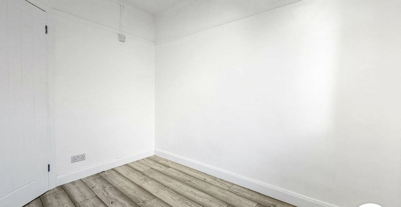 3 bedroom bungalow to rent in Welling | 