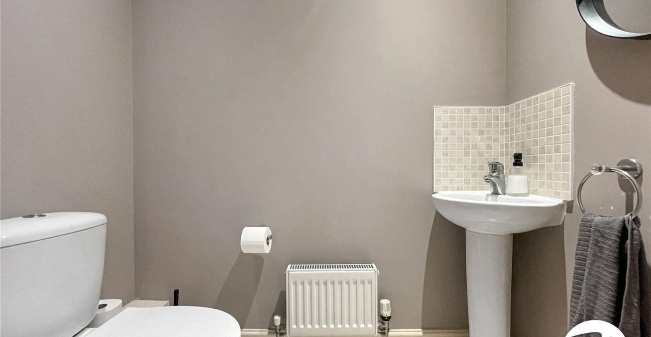 3 bedroom house to rent in Rochester | Robinson Michael & Jackson