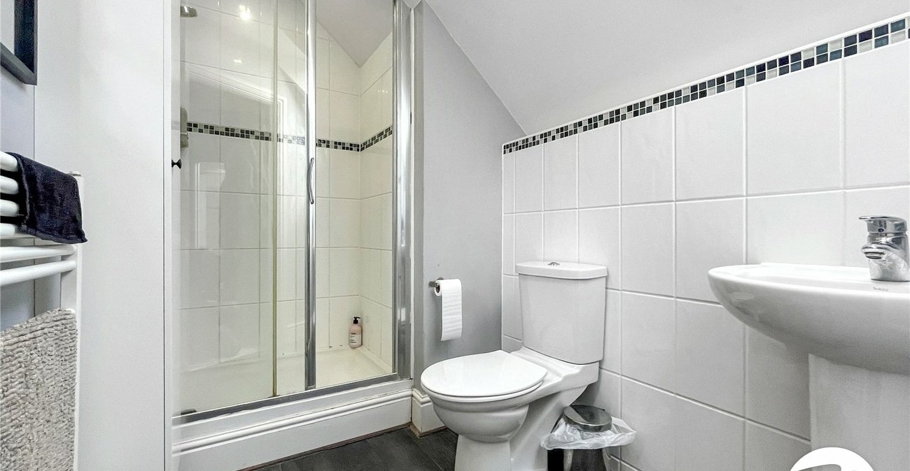 3 bedroom house to rent in Rochester | Robinson Michael & Jackson