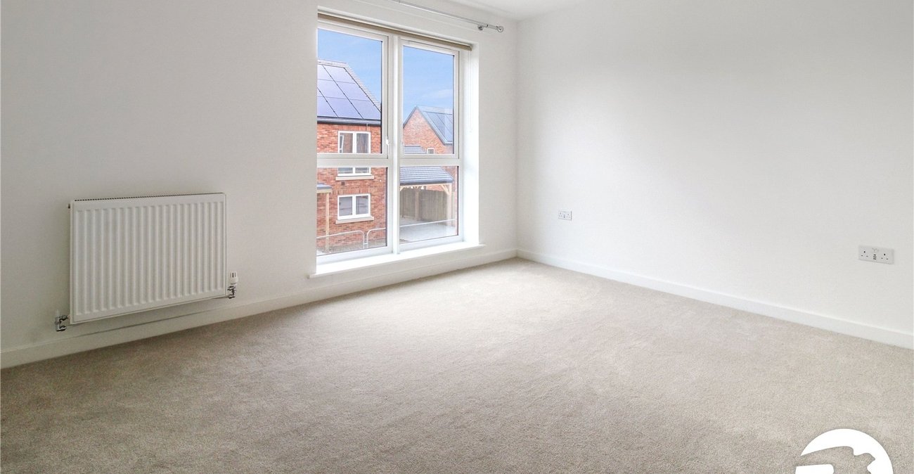 3 bedroom house to rent in Alkerden | Robinson Michael & Jackson