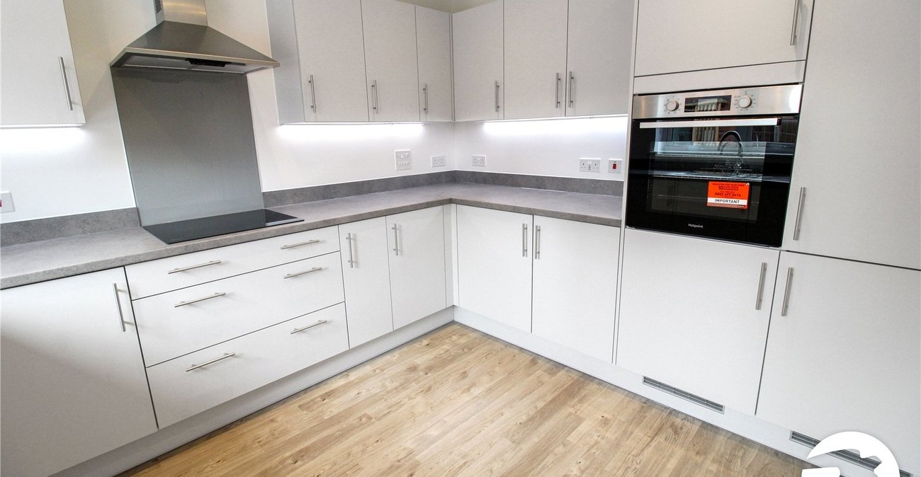 3 bedroom house to rent in Alkerden | Robinson Michael & Jackson