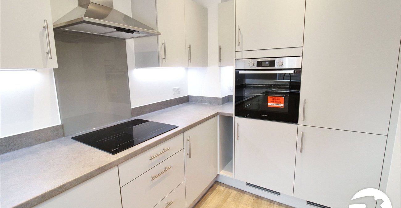 2 bedroom house to rent in Alkerden | Robinson Michael & Jackson