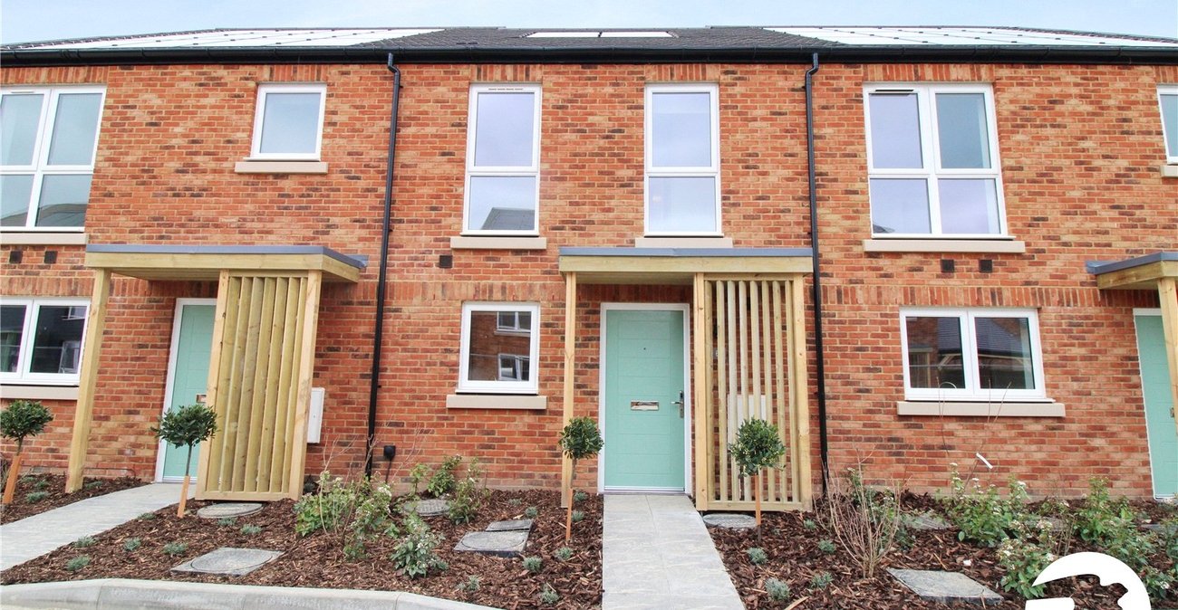 2 bedroom house to rent in Alkerden | Robinson Michael & Jackson