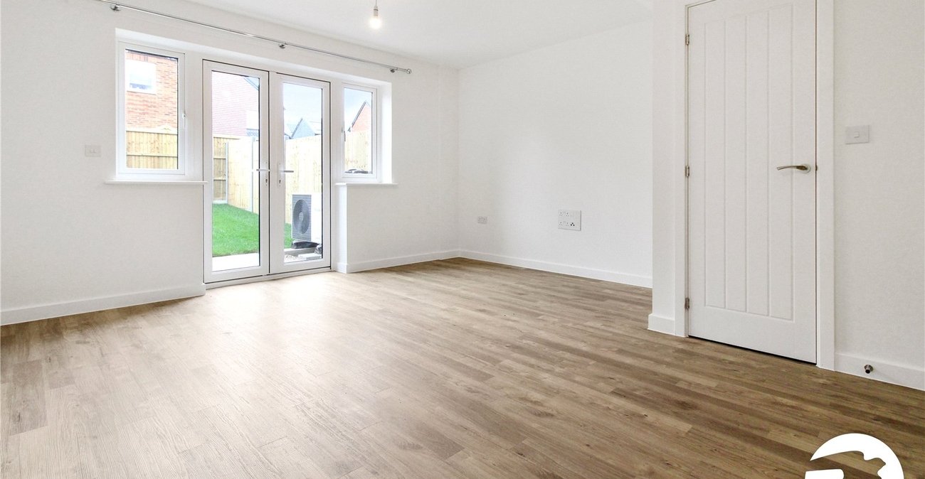 2 bedroom house to rent in Alkerden | Robinson Michael & Jackson