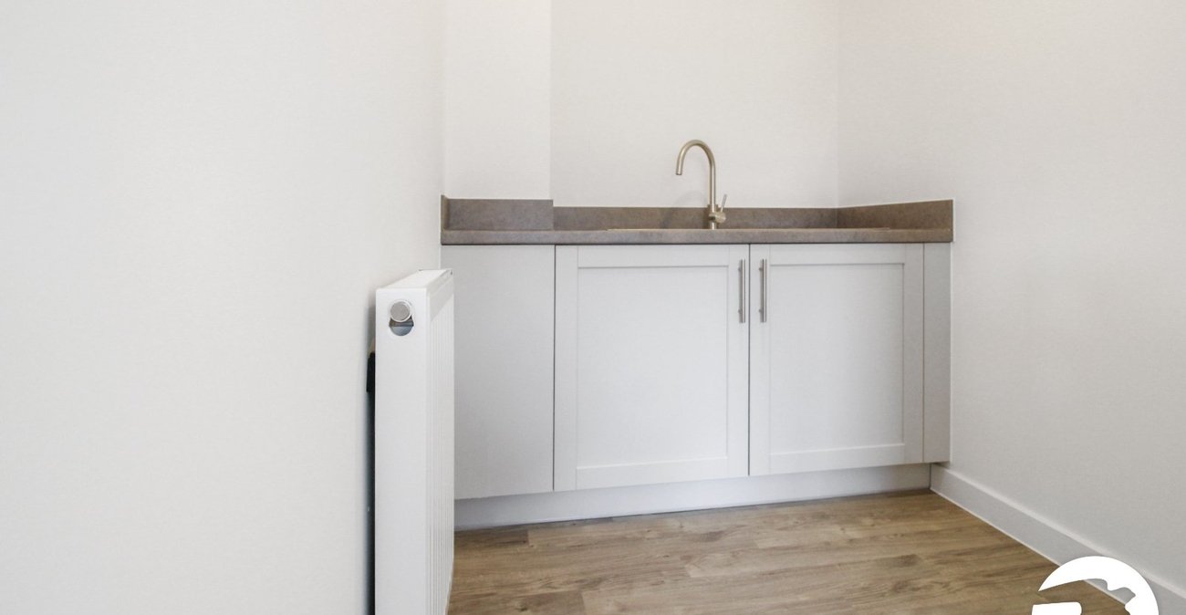 4 bedroom house to rent in Ebbsfleet Valley | Robinson Michael & Jackson