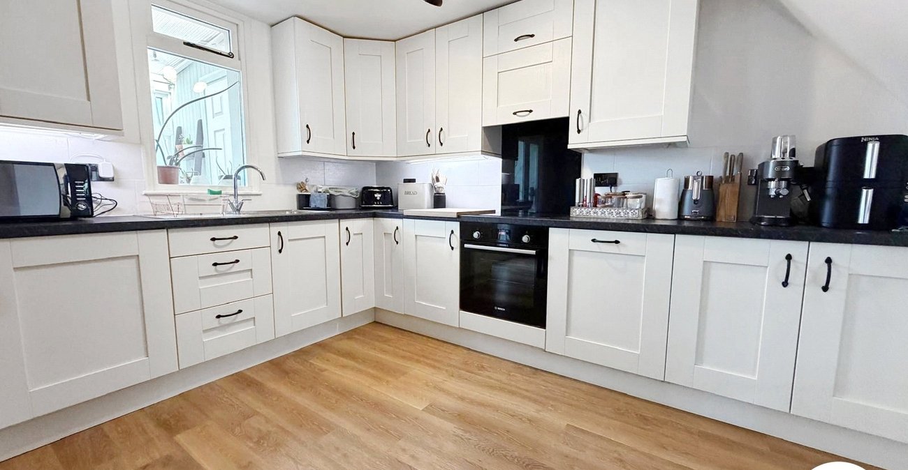 3 bedroom house to rent in Rochester | Robinson Michael & Jackson