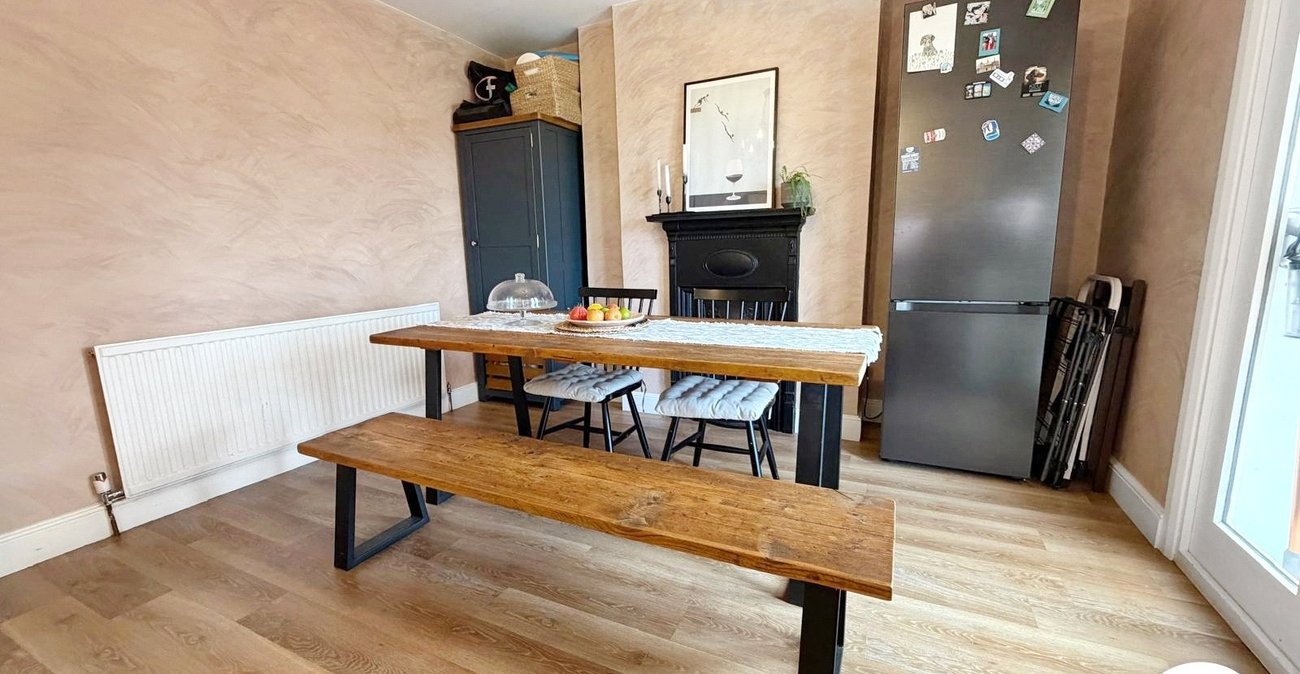 3 bedroom house to rent in Rochester | Robinson Michael & Jackson