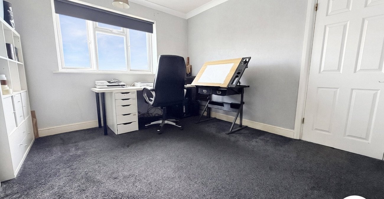 3 bedroom house to rent in Rochester | Robinson Michael & Jackson