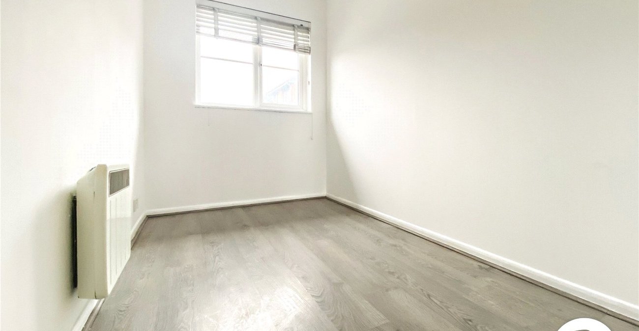 2 bedroom property to rent in Dartford | Robinson Jackson