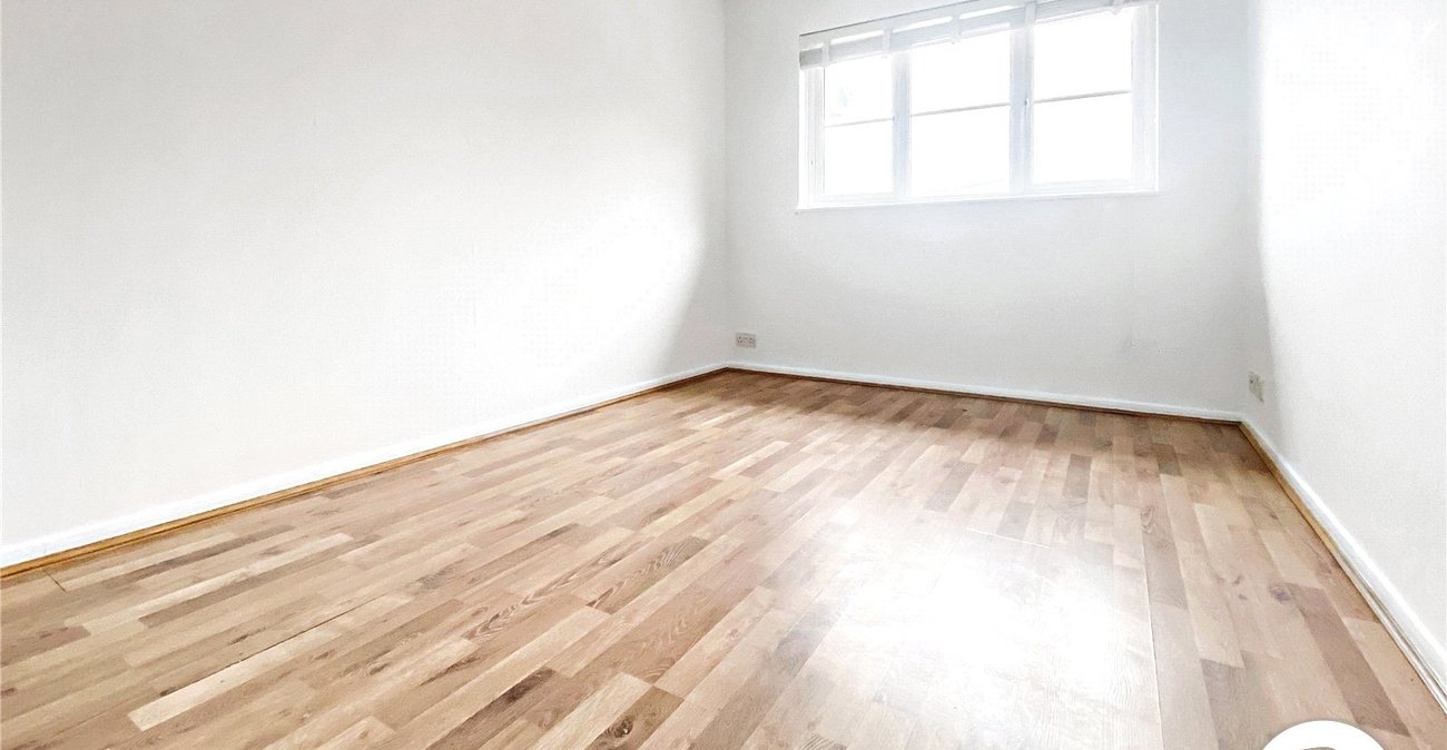 2 bedroom property to rent in Dartford | Robinson Jackson