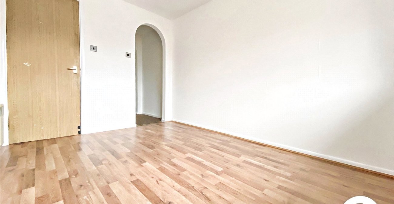 2 bedroom property to rent in Dartford | Robinson Jackson