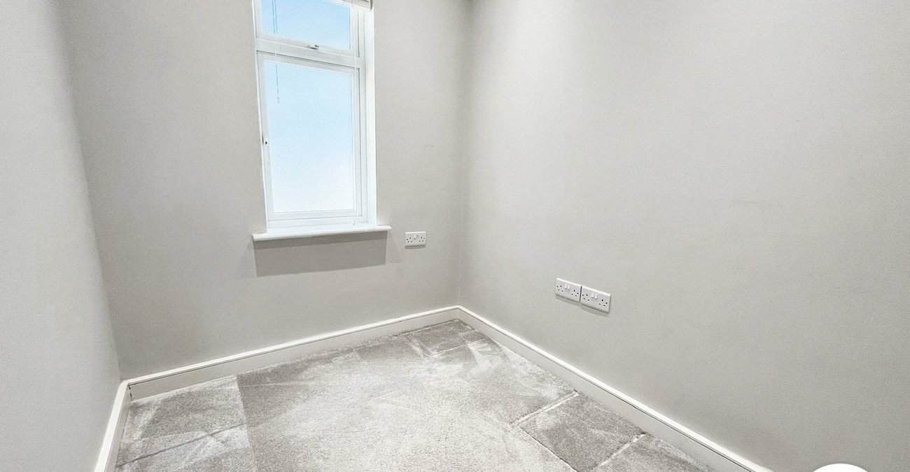 3 bedroom house to rent in Erith | Robinson Jackson