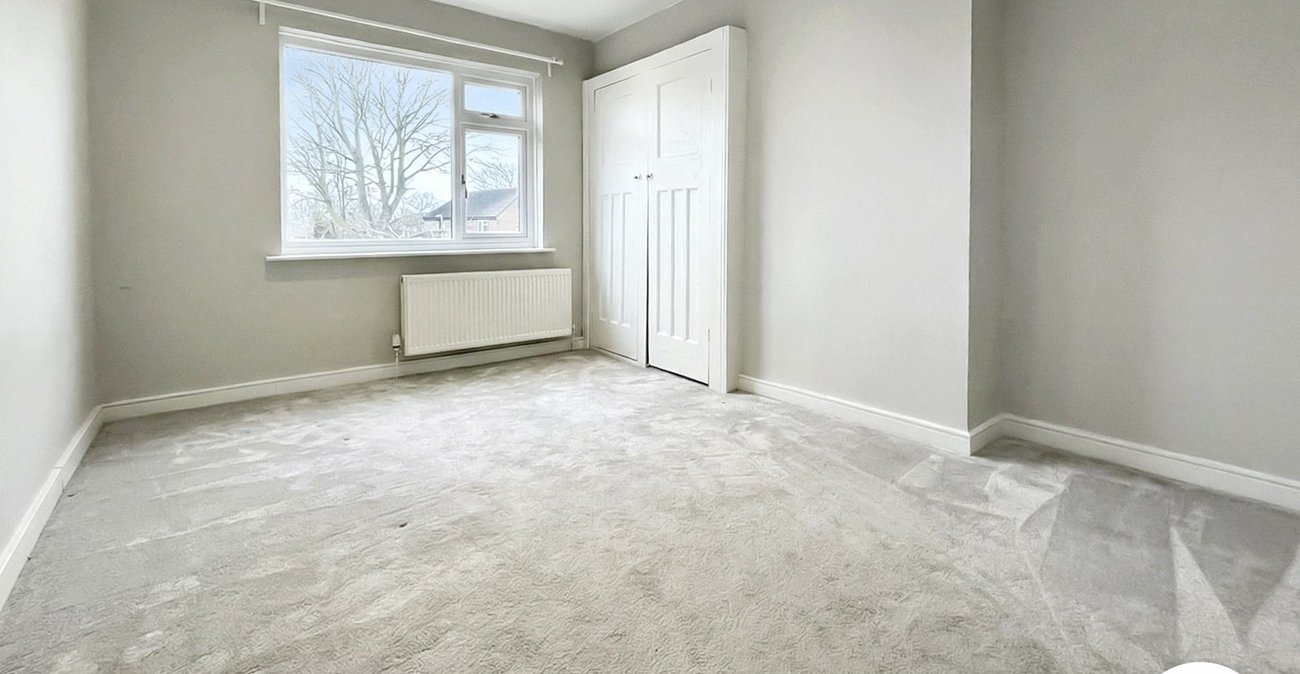 3 bedroom house to rent in Erith | Robinson Jackson