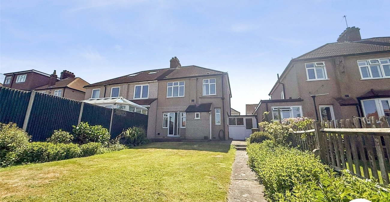 3 bedroom house to rent in Welling | 