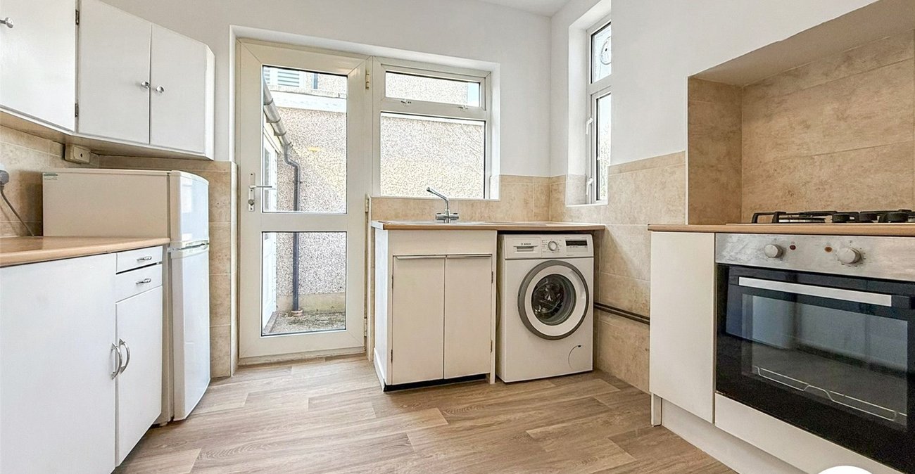 3 bedroom house to rent in Welling | 