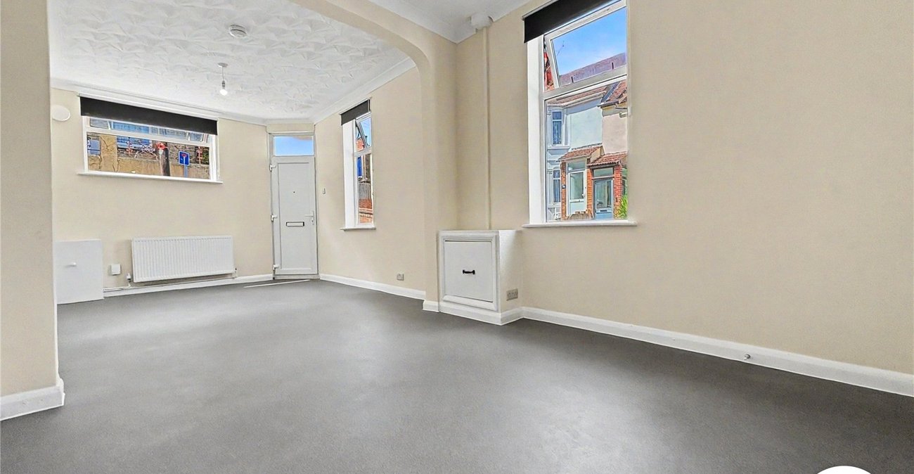 3 bedroom house to rent in Chatham | Robinson Michael & Jackson