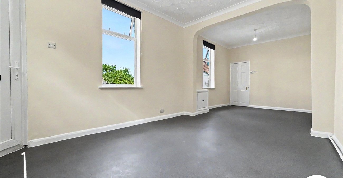 3 bedroom house to rent in Chatham | Robinson Michael & Jackson